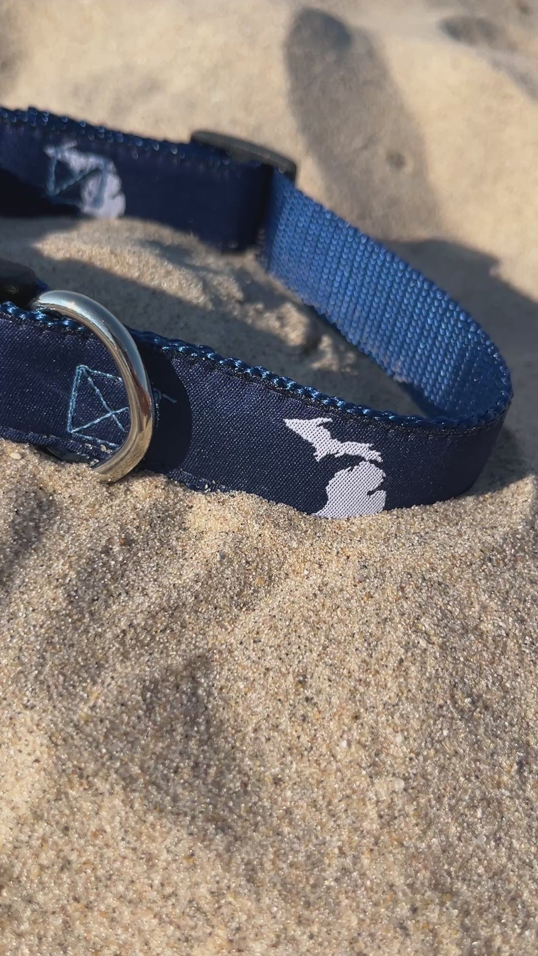 Michigan State Outline Dog Collar – Navy Nylon, Made in USA